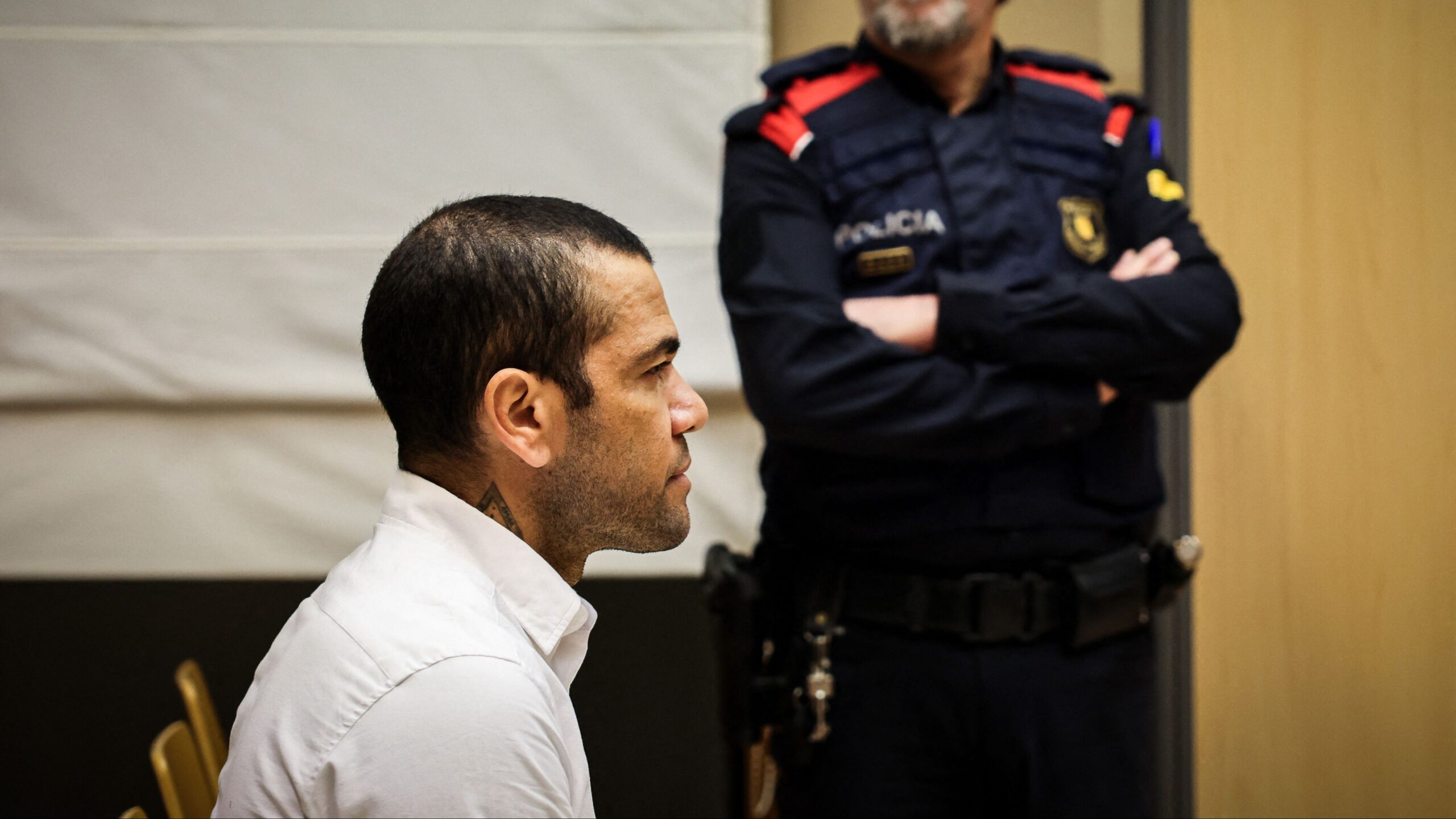Dani Alves, condenado a cuatro años y seis meses de prisión por violar a una chica en una discoteca de Barcelona. Imagen extraída de RTVE