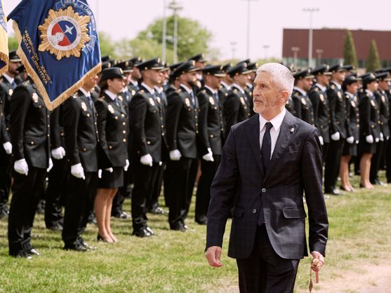 El ministro del Interior, Fernando Grande-Marlaska, en el acto de jura de la XXXVI promoción de la Escala Básica de Policía Nacional. (EFE/Raúl Sanchidrián)