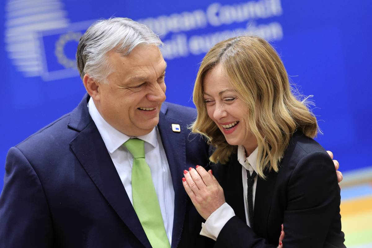 Meloni y Orbán reunidos