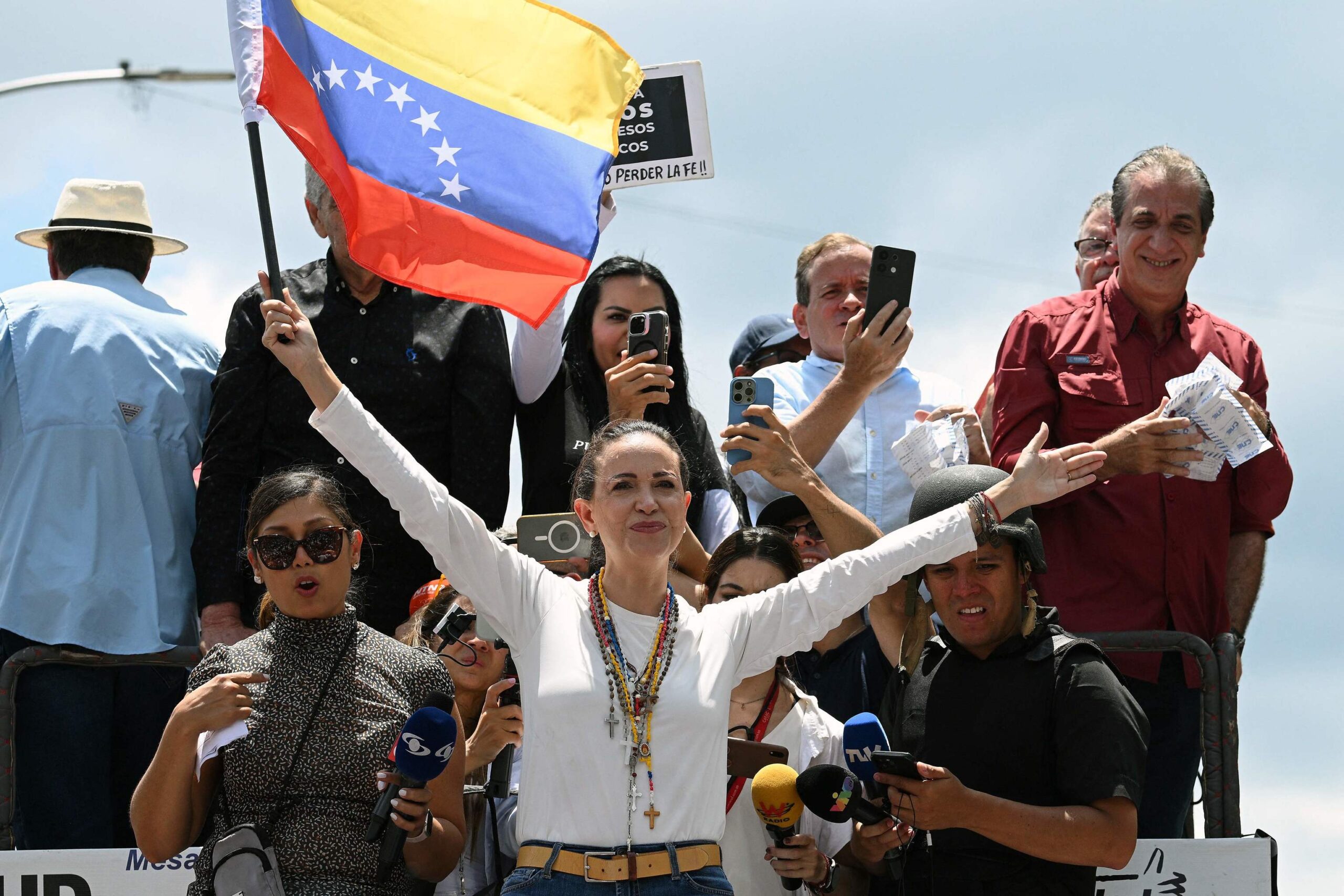 Corina Machado en una protesta