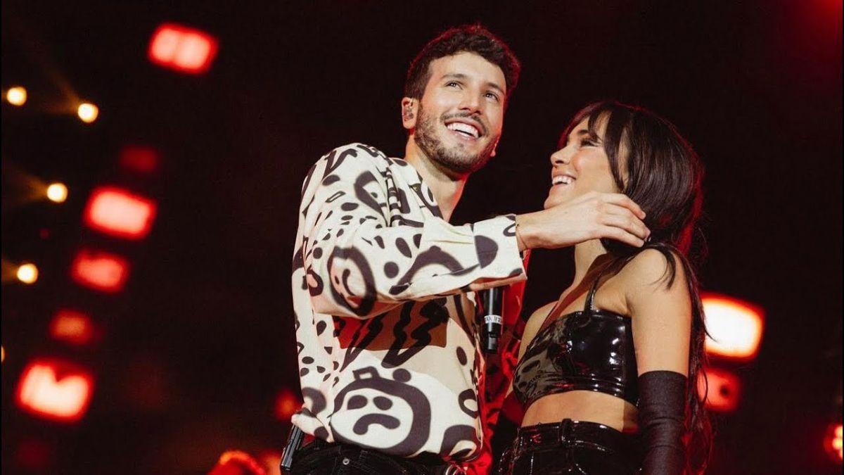 Aitana y Sebastián Yatra en un concierto