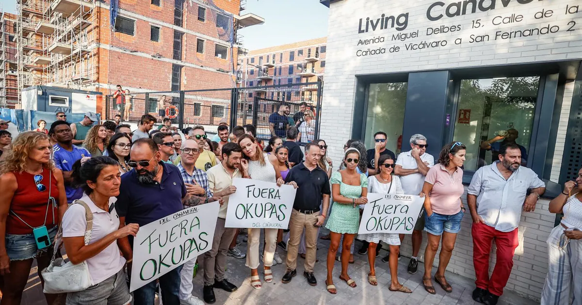 Manifestación vecinal por la okupación