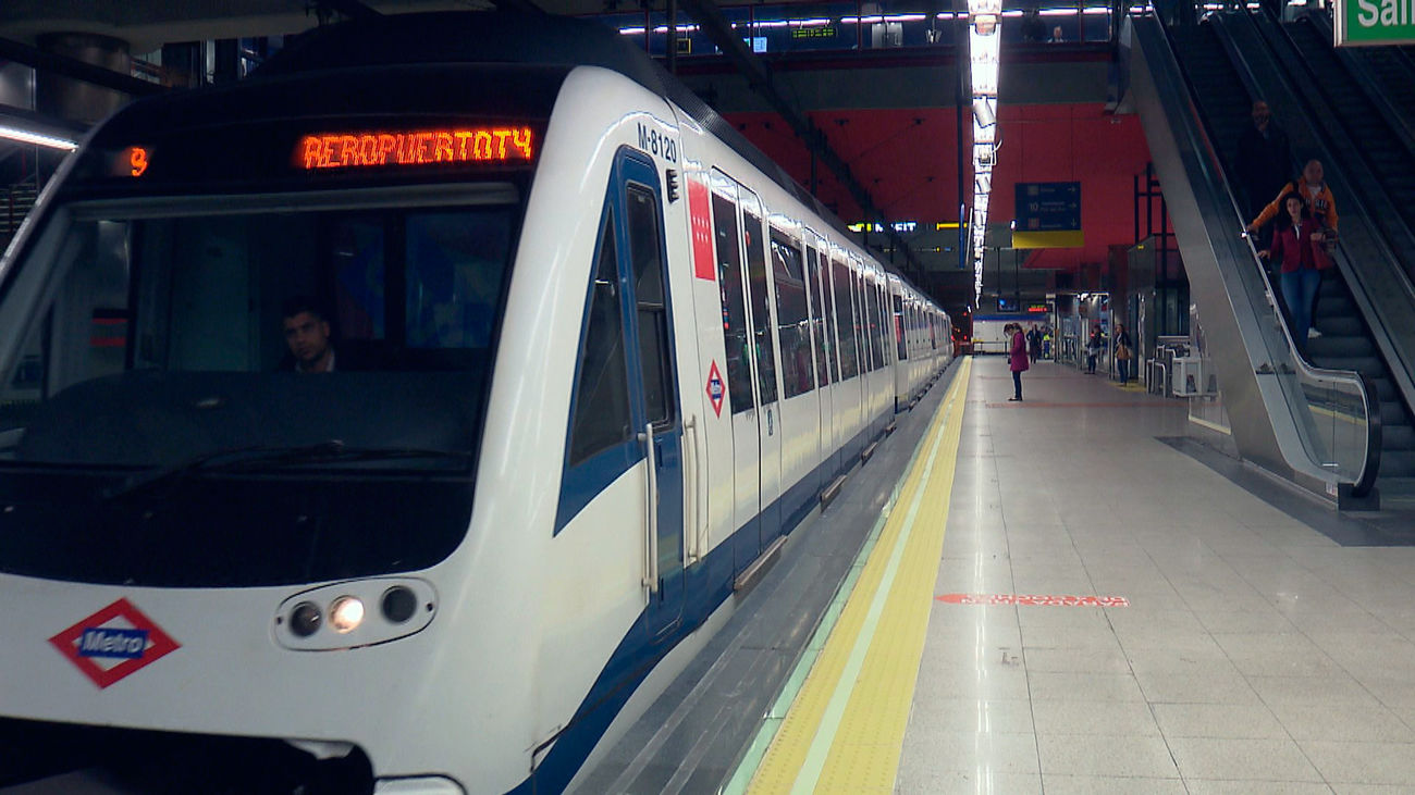 Metro de Madrid dirección aeropuerto