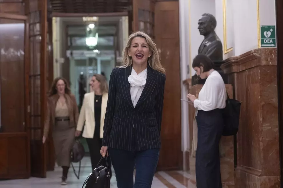 La vicepresidenta y ministra de Trabajo y economía Social, Yolanda Díaz, a su salida de una sesión plenaria, en el Congreso de los Diputados, este martes.