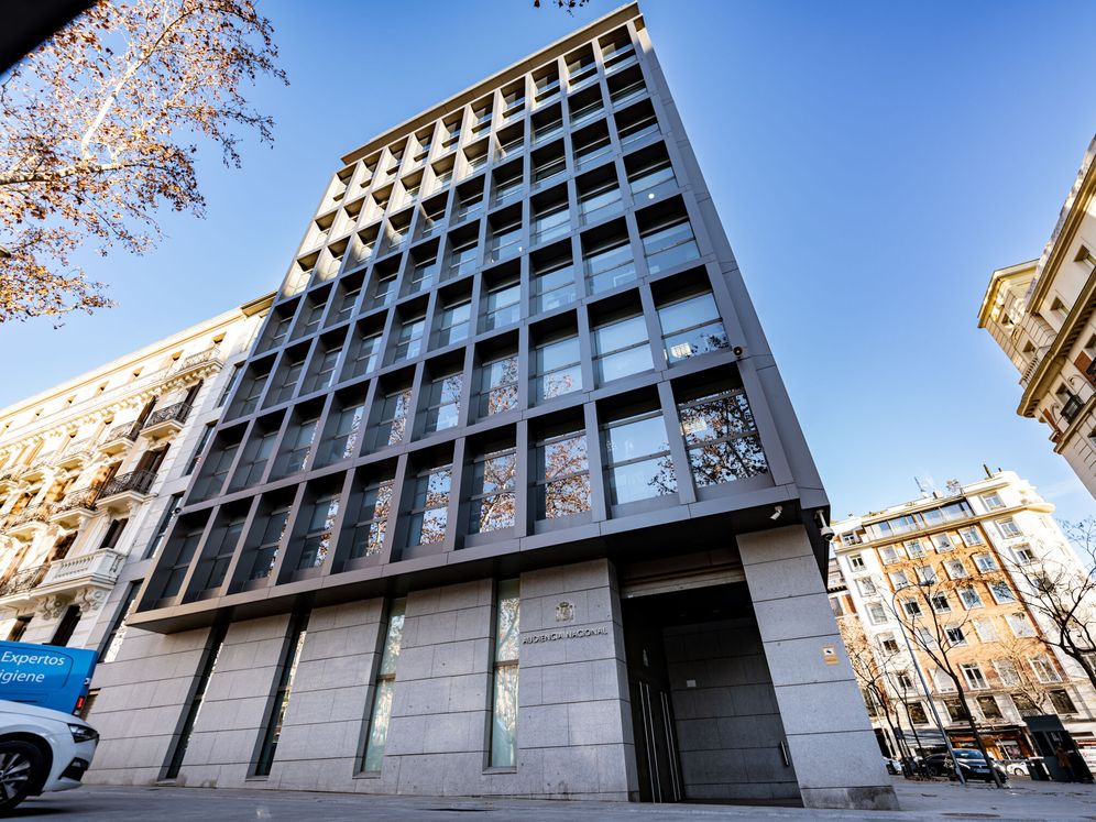 Vista de la fachada de la Audiencia Nacional. (Diego Radamés/Europa Press)