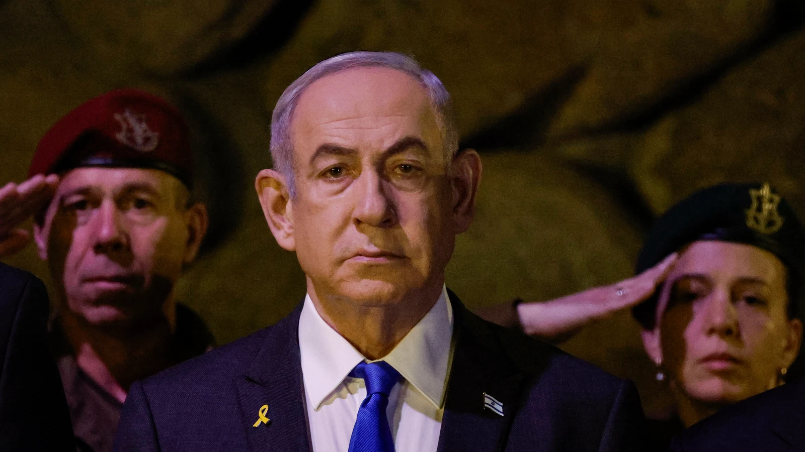 El primer ministro israelí, Benjamin Netanyahu, durante el Día del Recuerdo del Holocausto en el Salón del Recuerdo de Yad Vashem | Agencia AP