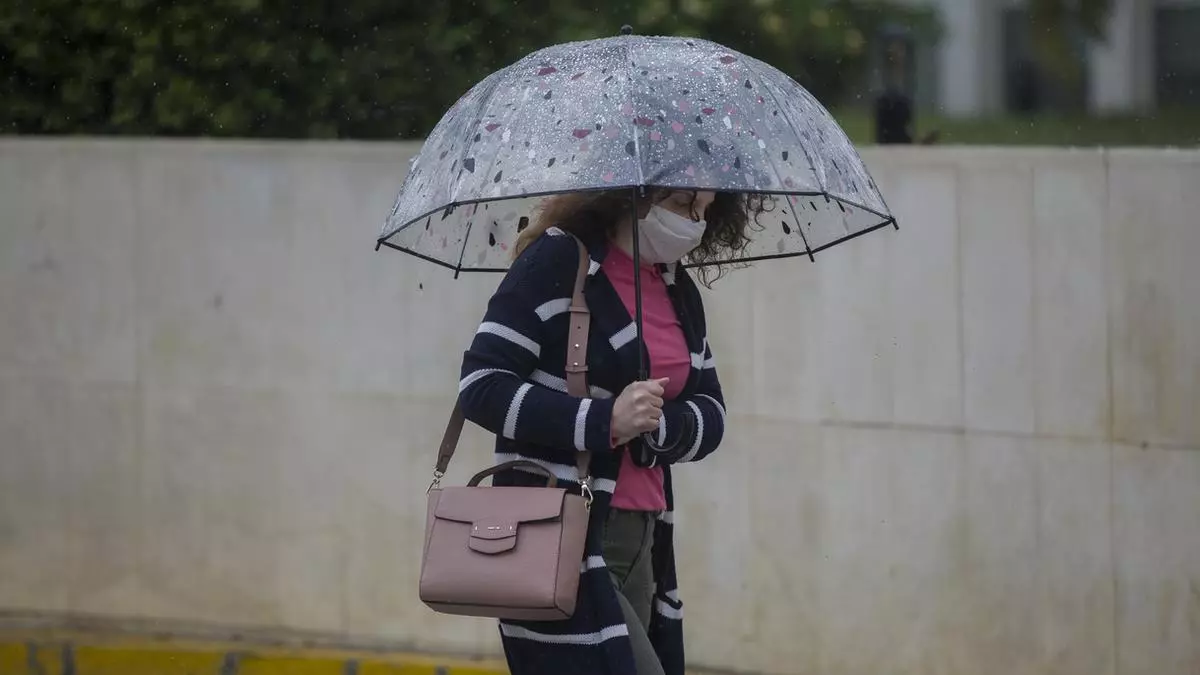 Previstos avisos amarillos este martes por tormentas en Huelva y Sevilla y por lluvias en Málaga y Granada