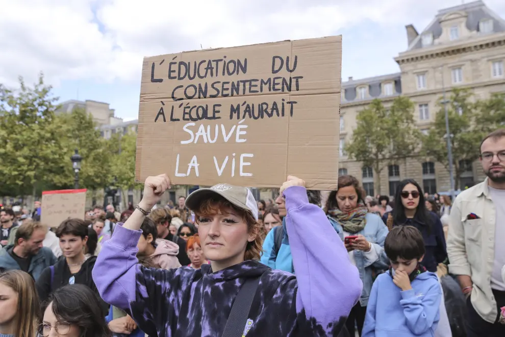 manifestación en París en apoyo de Gisèle Pelicot