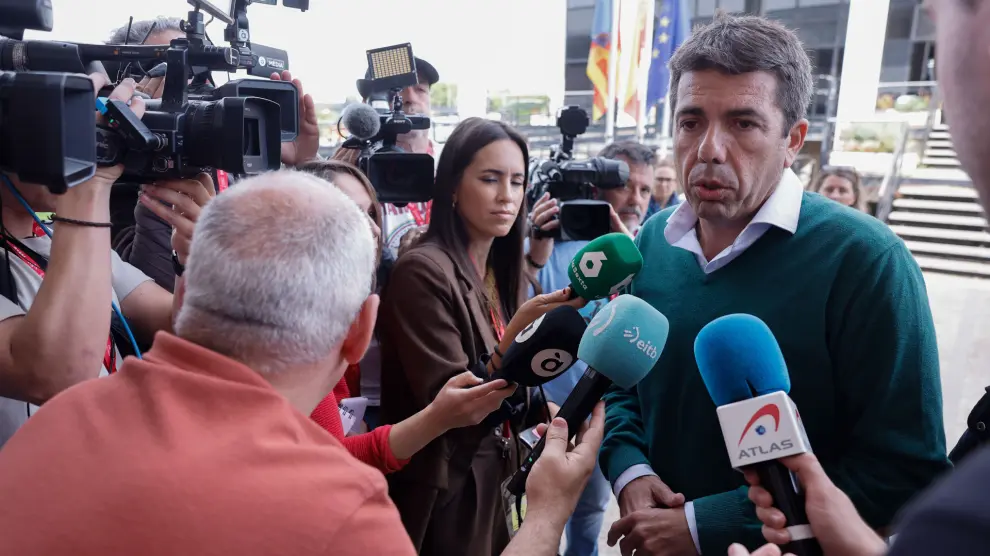 El presidente de la Generalitat valenciana Carlos Mazón este sábado a su llegada al centro de Coordinación Emergencias de L'Eliana (Valencia).Kai Forsterling